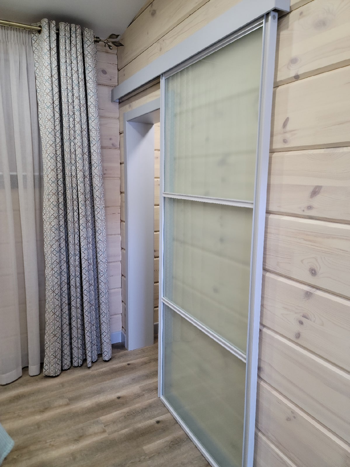 Любая мебель на заказ. Собственное индивидуальное изготовление. Разные решения для Вашего дома.