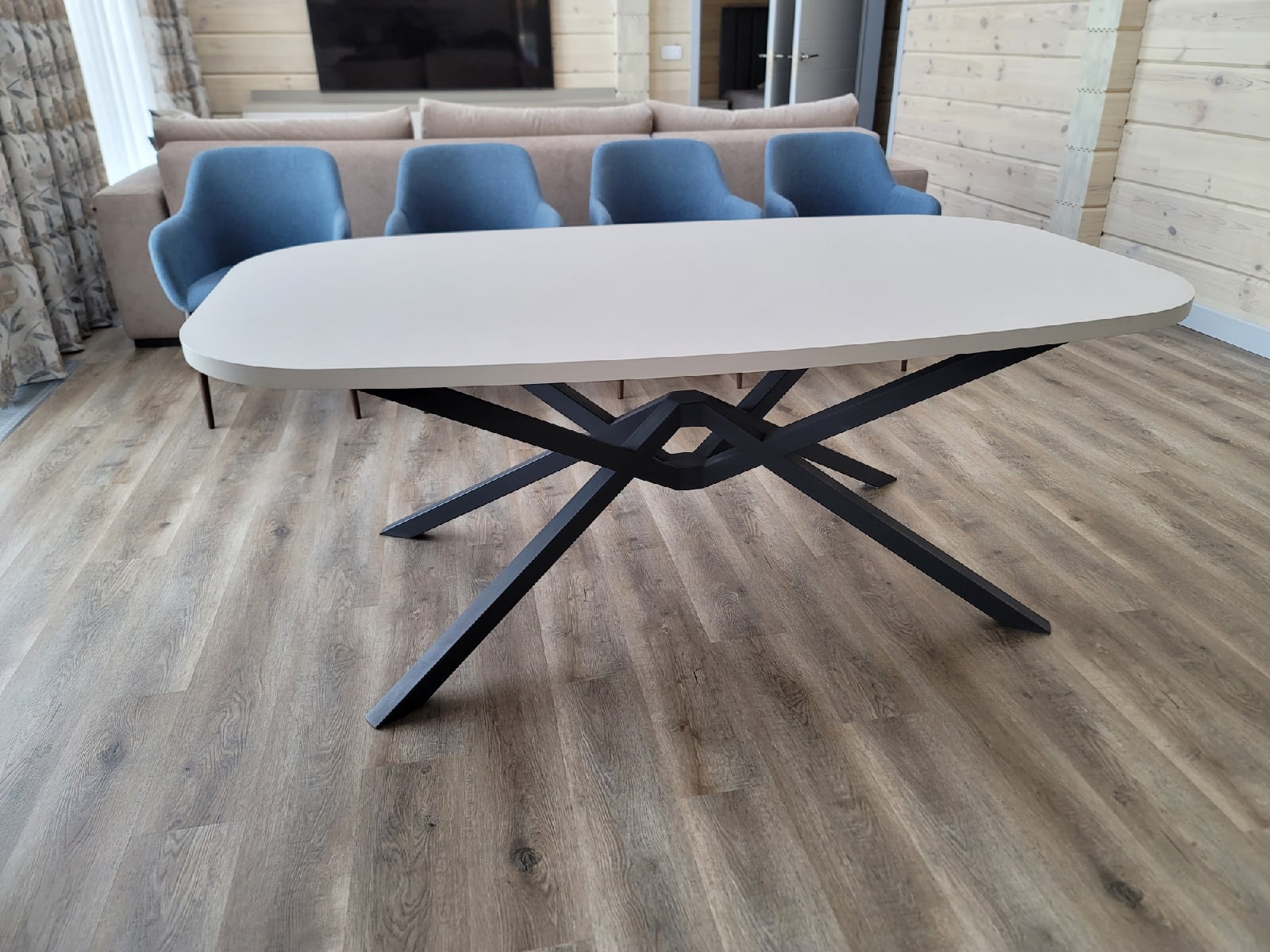 Любая мебель на заказ. Собственное индивидуальное изготовление. Разные решения для Вашего дома.