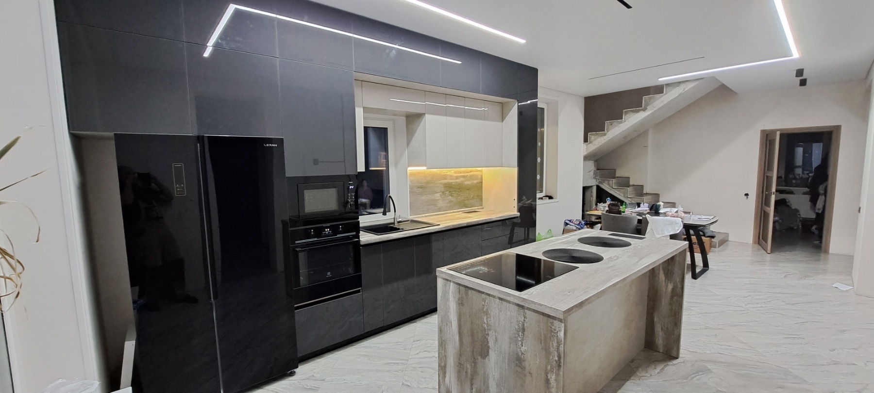 Кухня от производителя с качественных материалов и фурнитуры.9