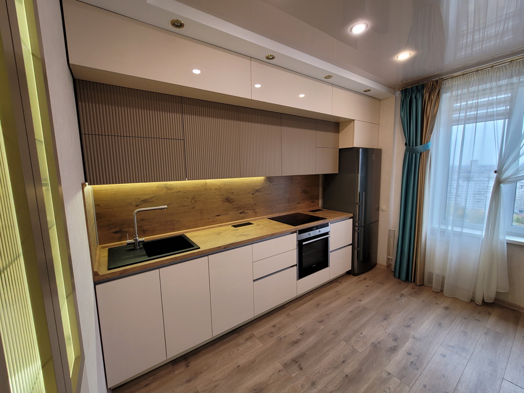 Кухня от производителя с качественных материалов и фурнитуры.4