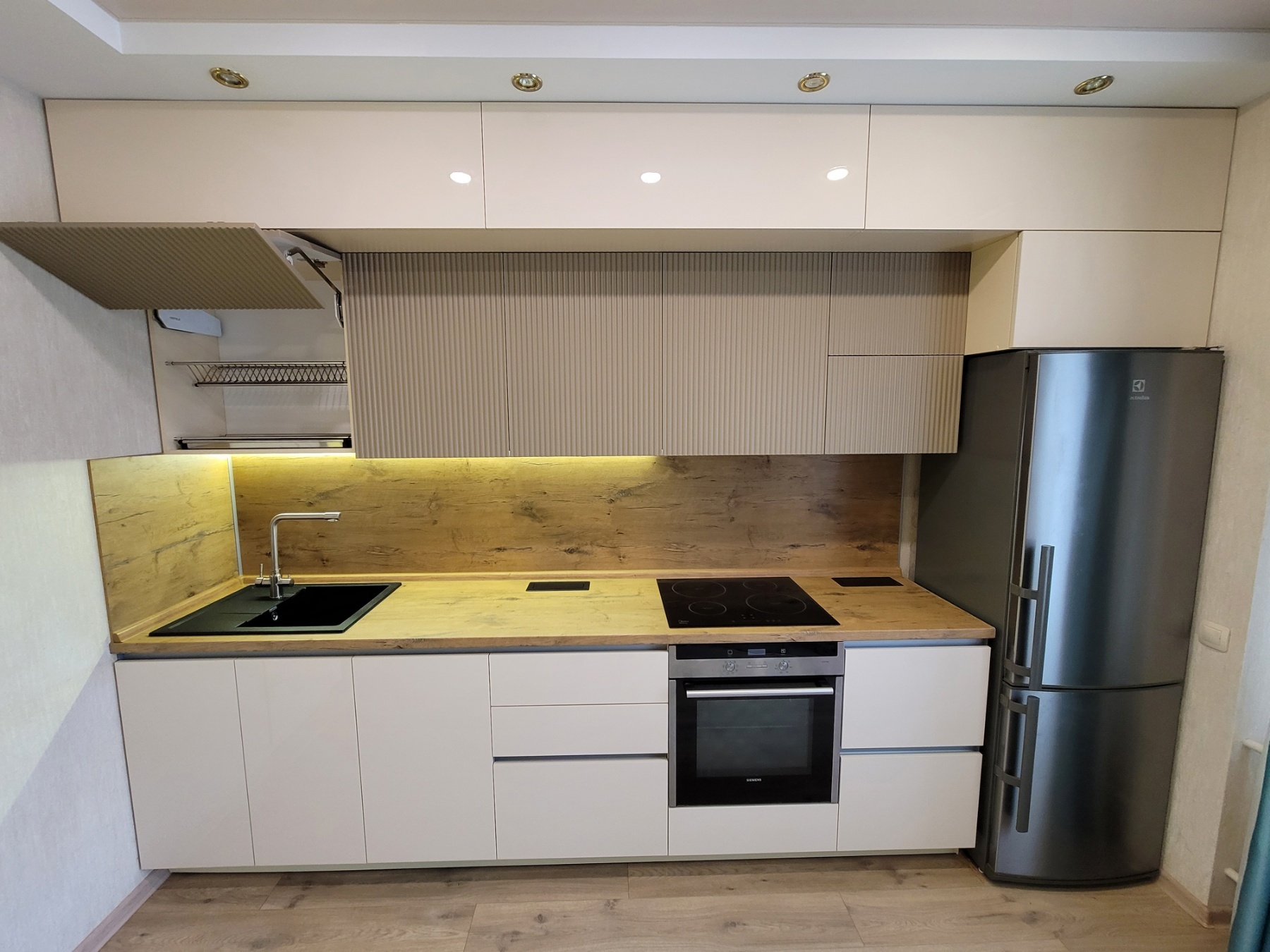 Кухня прямая фасады ALVIC