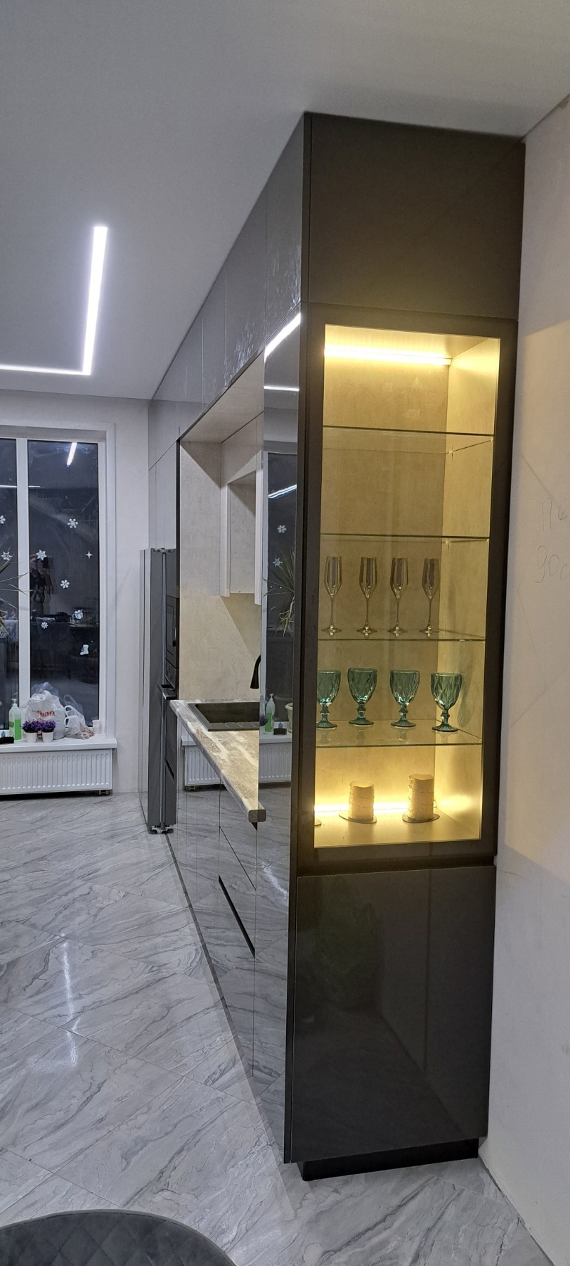 Кухня от производителя с качественных материалов и фурнитуры.6