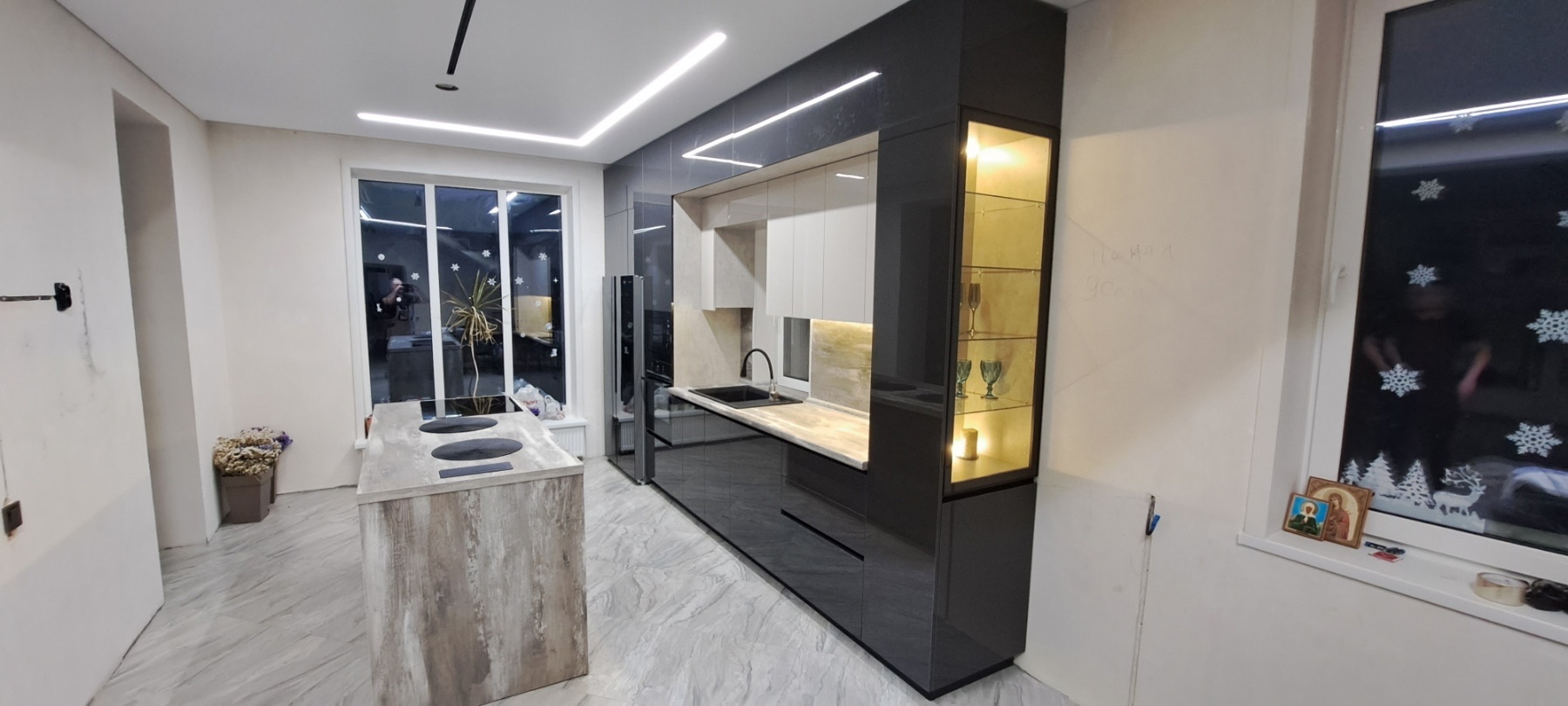 Кухня от производителя с качественных материалов и фурнитуры.5