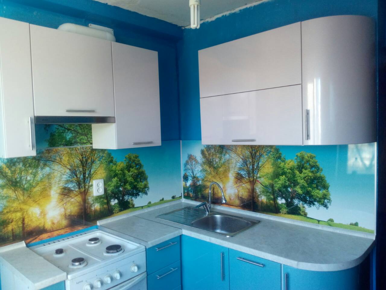 Купить кухню от 45000 руб. Разные решения и комплектация.