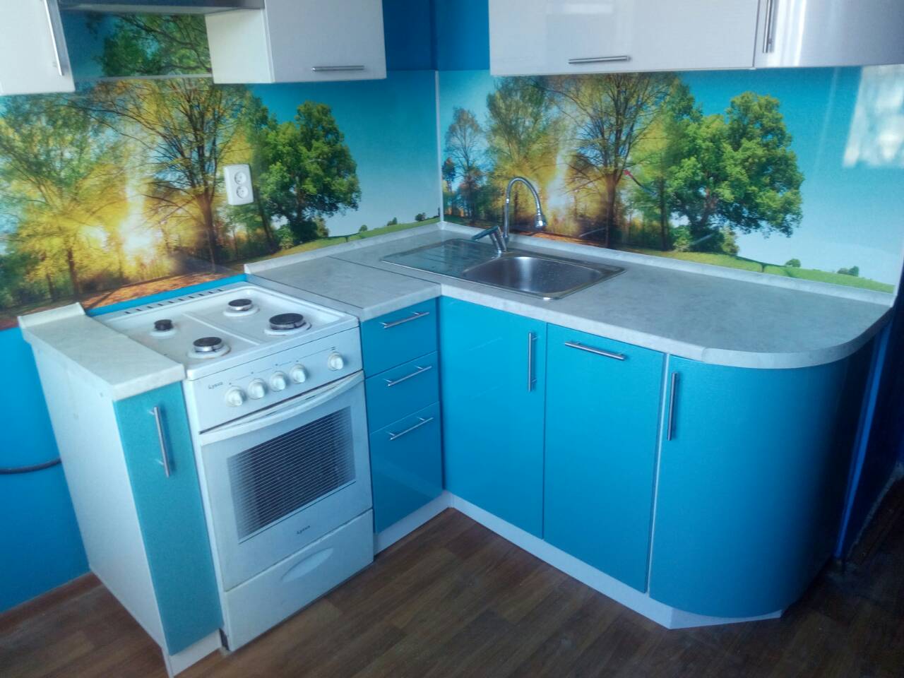 Купить кухню от 45000 руб. Разные решения и комплектация.