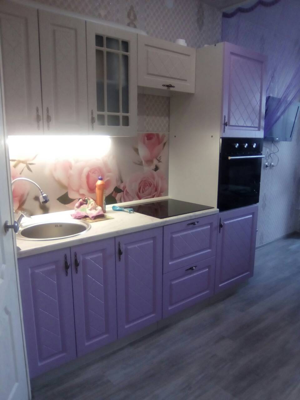 Купить кухню от 45000 руб. Разные решения и комплектация.