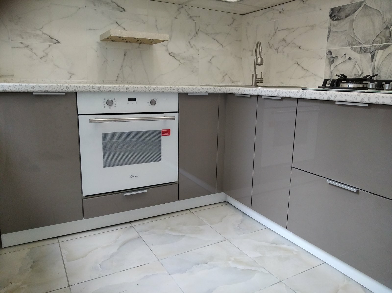 Кухни индивидуально. Запишитесь на замер 234-555-2