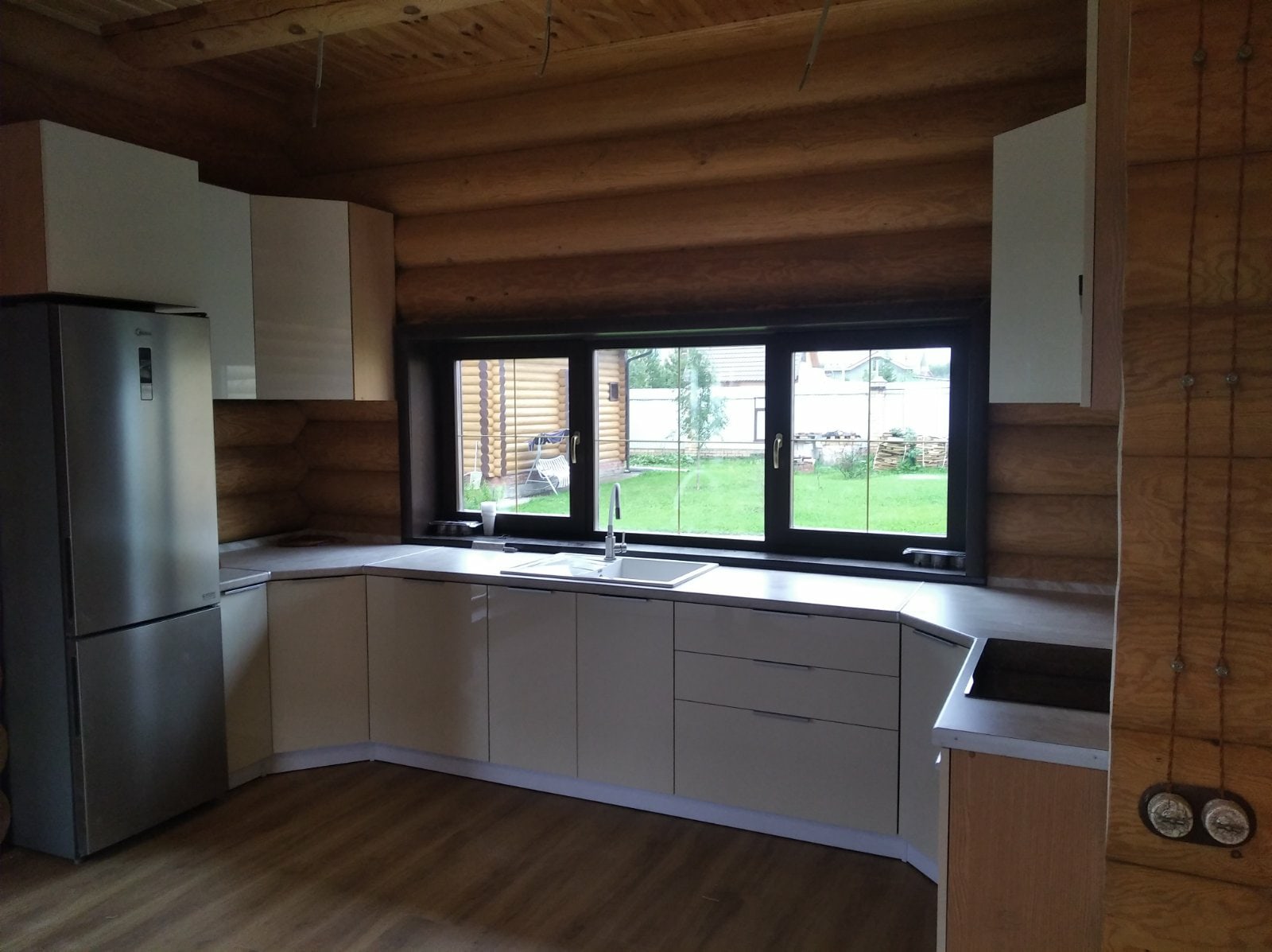 Кухни индивидуально. Запишитесь на замер 234-555-2