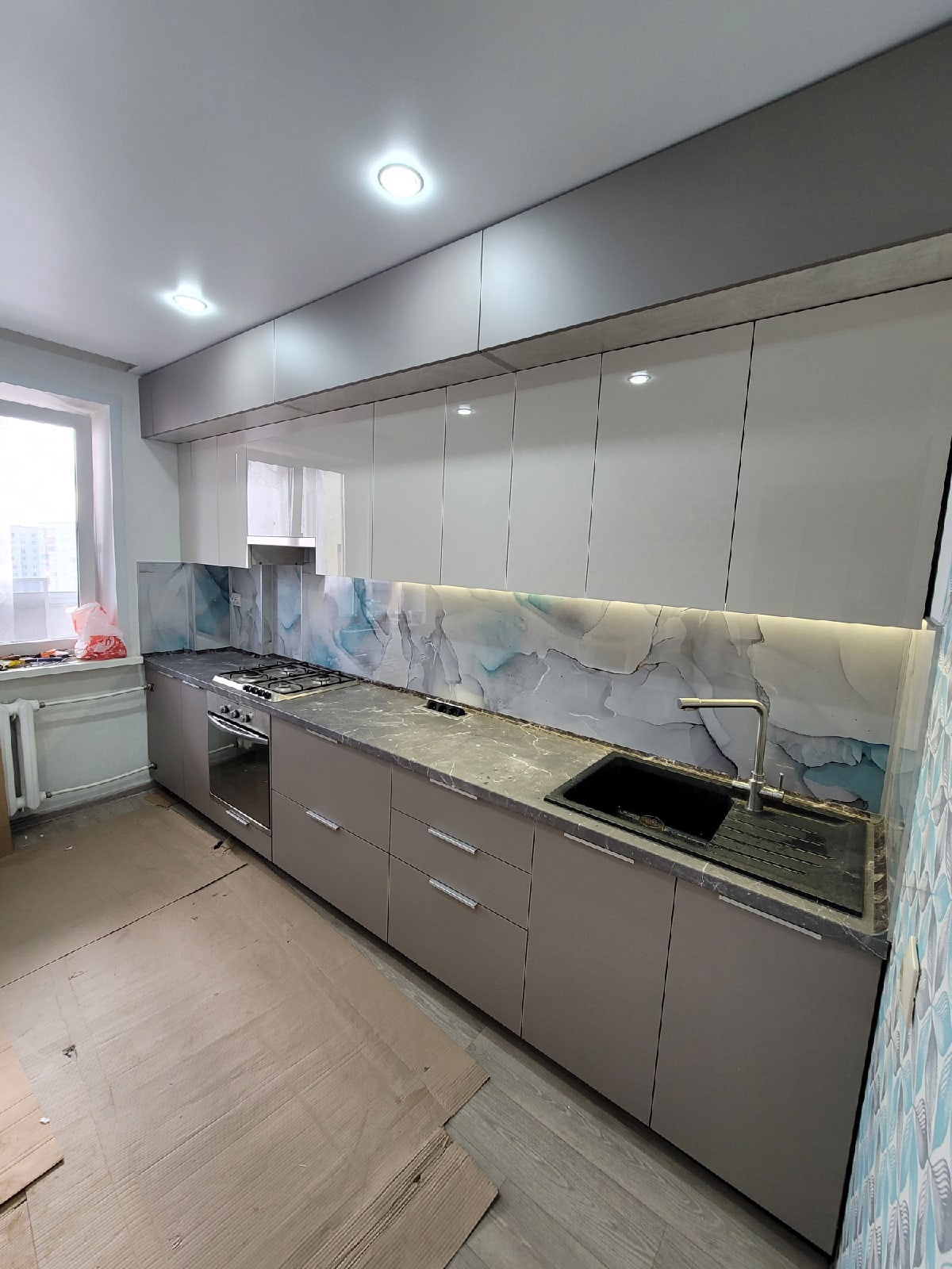 Качественные кухни без переплат от производителя с фасадами AGT, ALVIC, FENIX.