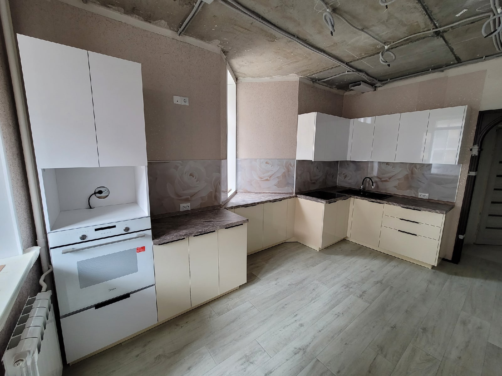 Качественные кухни без переплат от производителя с фасадами AGT, ALVIC, FENIX.